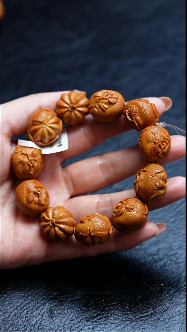 吊坠橄榄核金**人苏工橄榄核