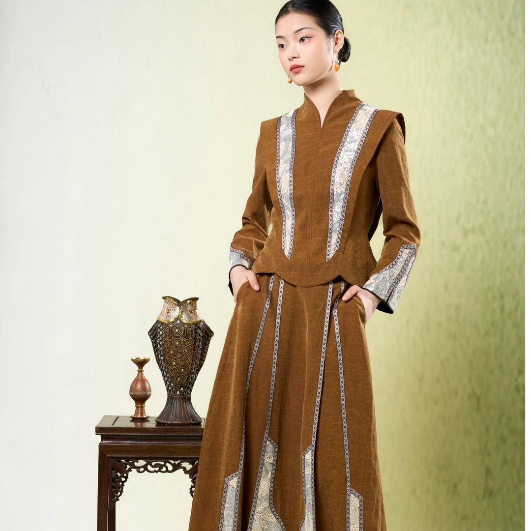 银绣华裳上衣+珠联璧合半身裙（套装）