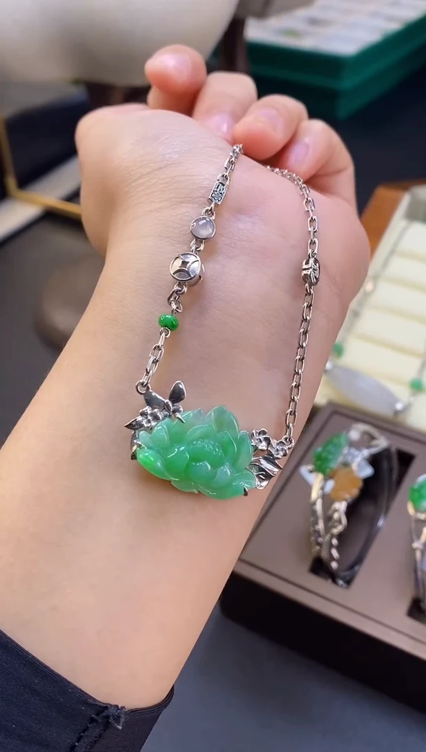 颈饰银S925镶嵌翡翠19221