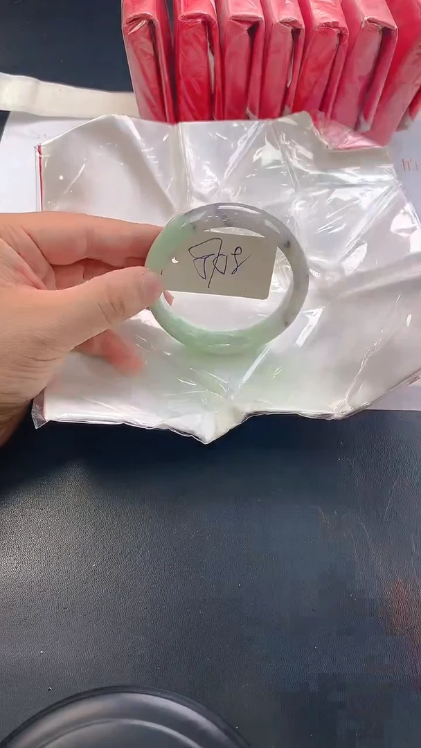 未镶嵌手镯翡翠289