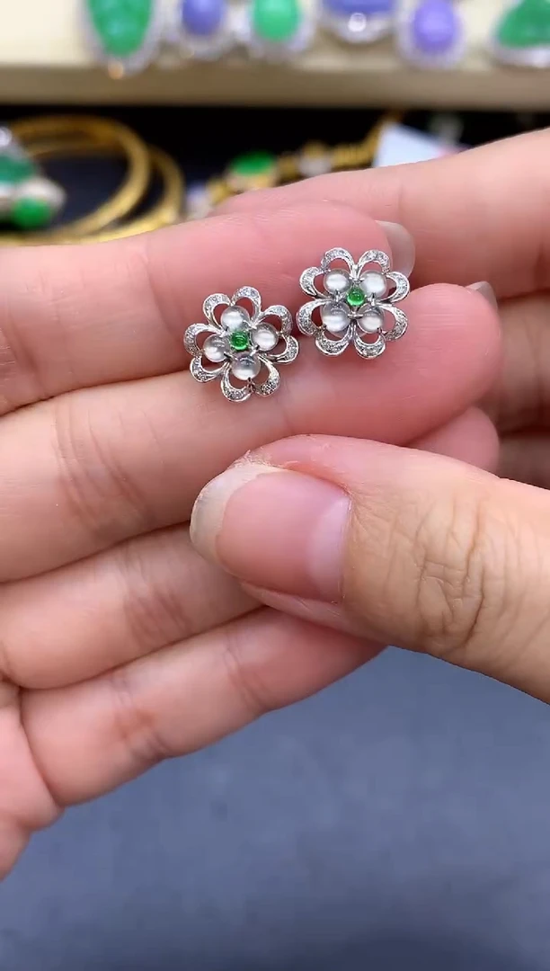 18K金镶嵌翡翠耳饰400-中国好珍宝