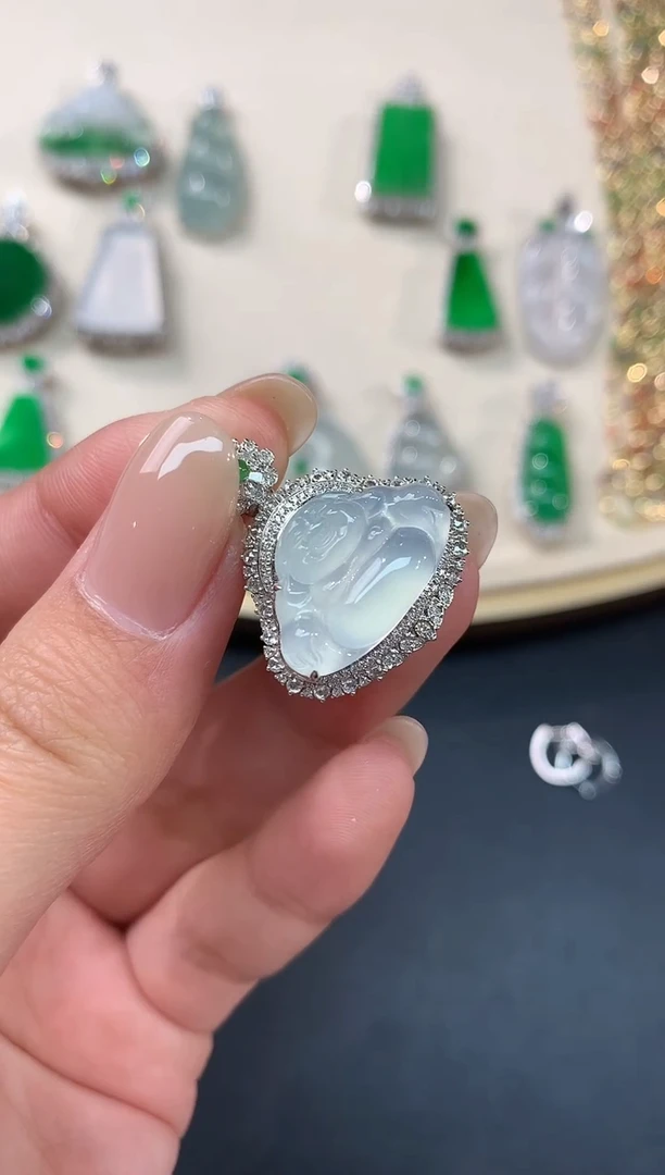 【闪购商品】翡翠吊坠(不含链)18K金镶嵌A242|12800