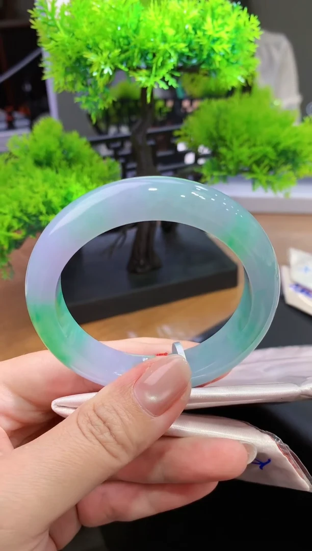 未镶嵌手镯翡翠-k82  天然缅甸A货翡翠56正圈总价10万定金2万