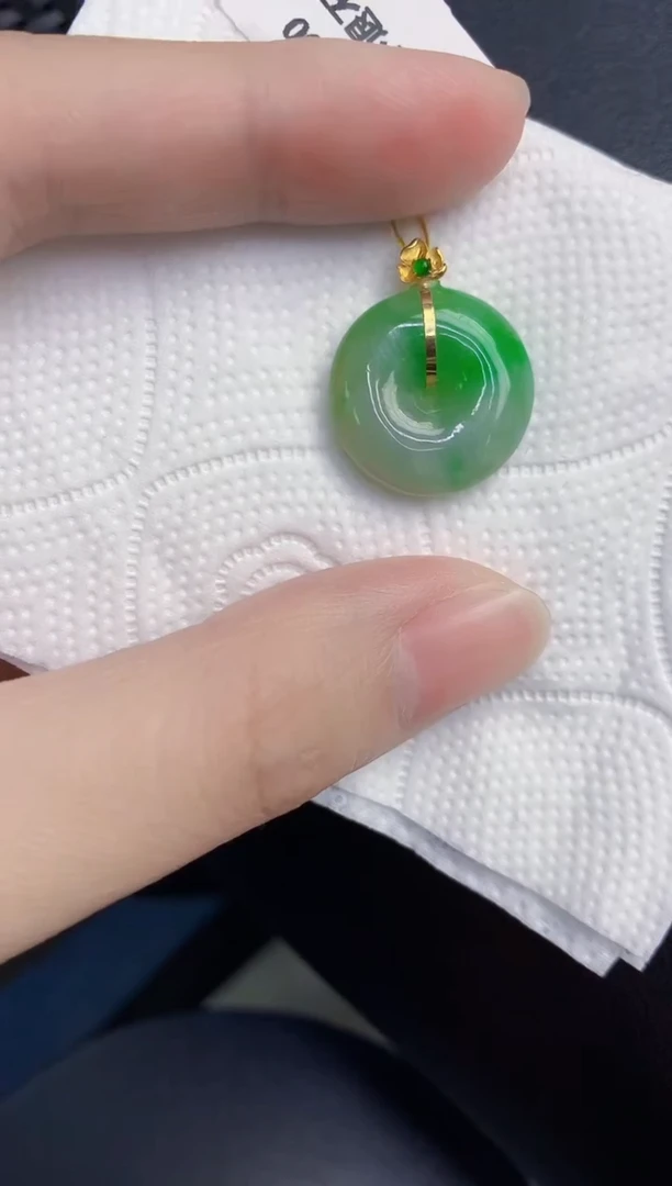 颈饰18K金镶嵌翡翠天然翡翠缅甸A货