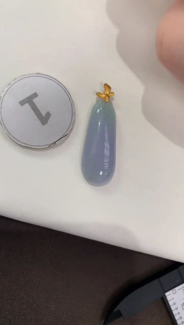 颈饰18K金镶嵌翡翠天然缅甸a货翡翠