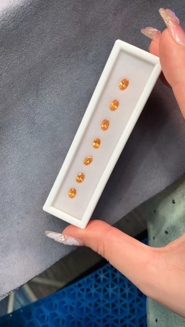 石榴石（芬达石）耳饰未镶嵌4*6七颗