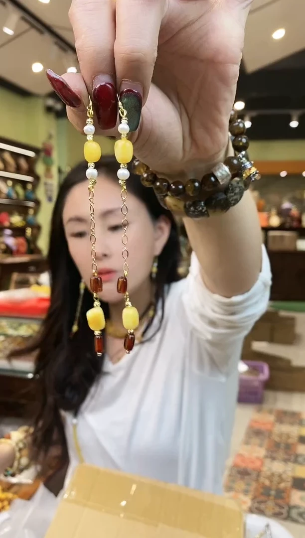 【闪购商品】琥珀耳饰未镶嵌多样性发一