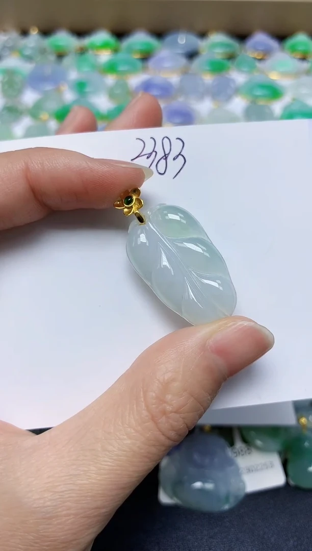 翡翠未镶嵌颈饰天然缅甸翡翠A货