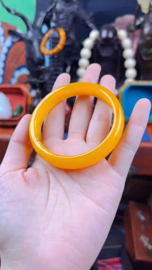 【闪购商品】蜜蜡裸石未镶嵌飞飞直播推荐精品 蜜蜡手镯