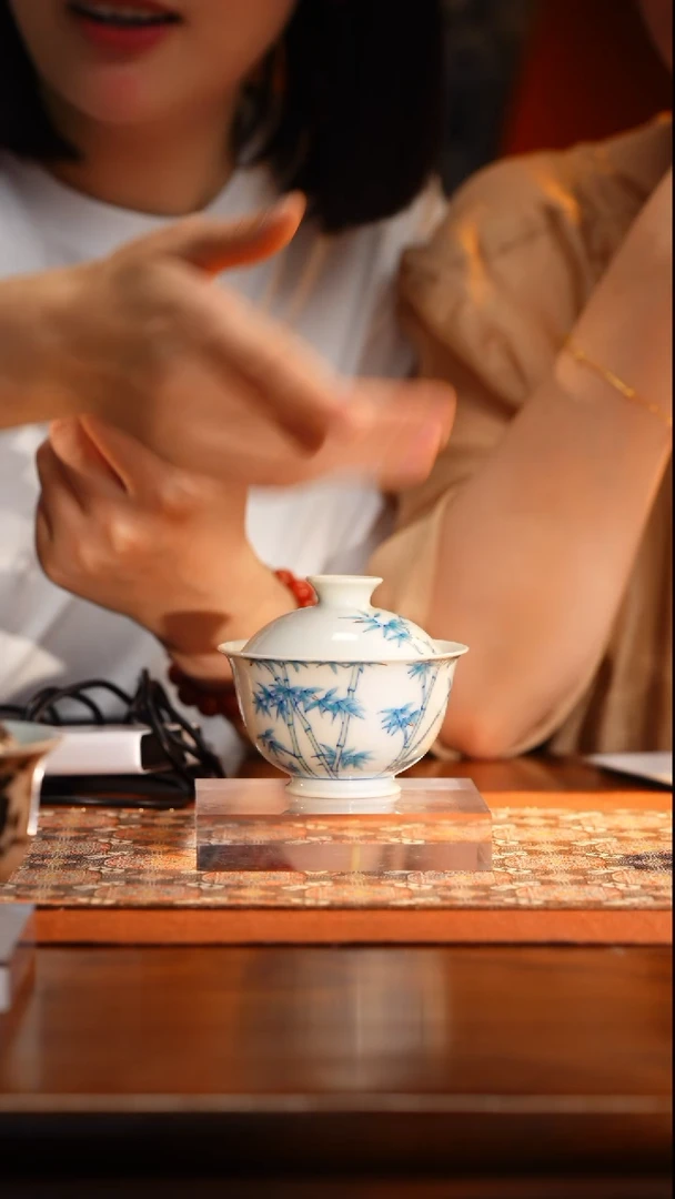 M墨舍御器斗彩竹纹盖碗（联名）