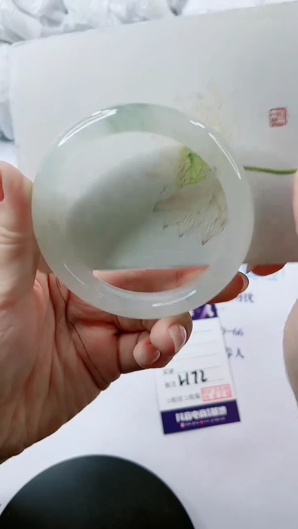 【闪购商品】石英质玉手镯未镶嵌多样性发货L172