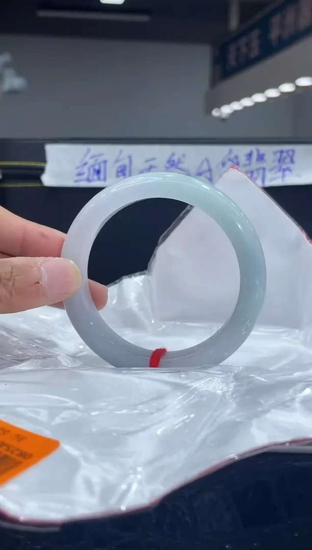 未镶嵌手镯翡翠34