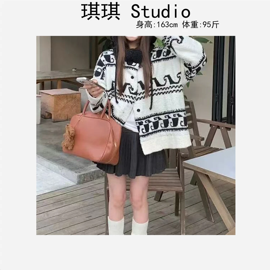 冬季新款潮流气质时尚拼色波纹字母抽绳连帽显瘦减龄毛衣开衫-G