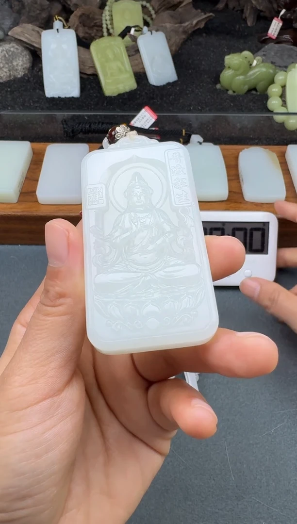 颈饰未镶嵌和田玉2