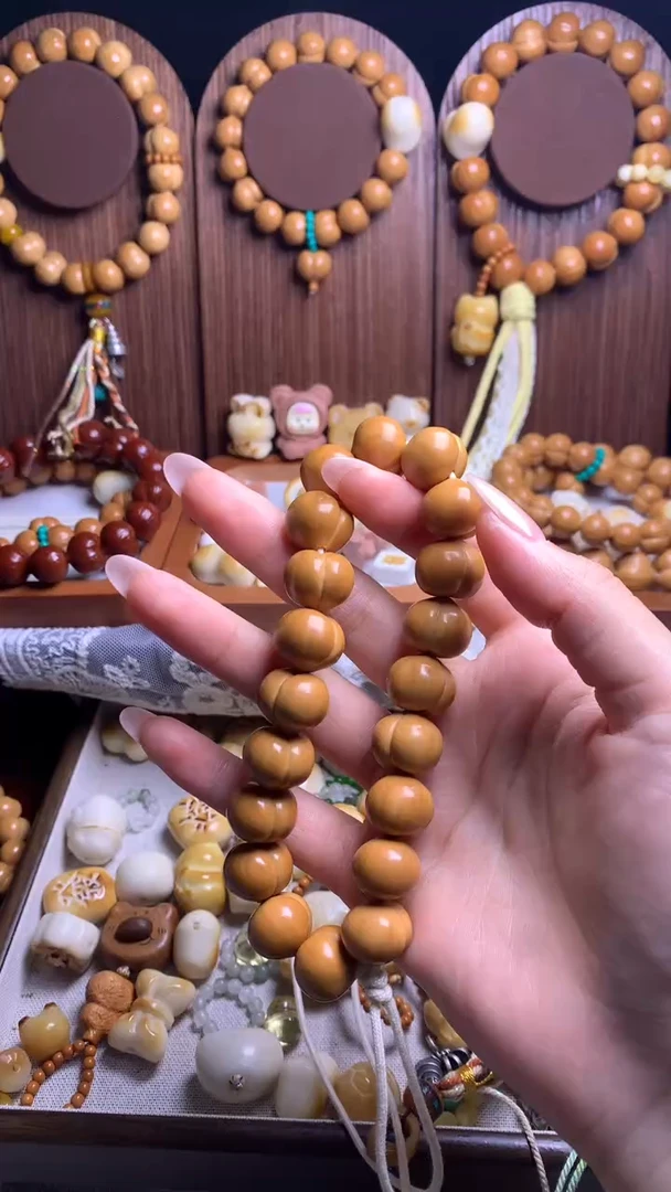 吊坠猴头核桃泠*原皮猴头泡芙绿跑环奶油风流苏