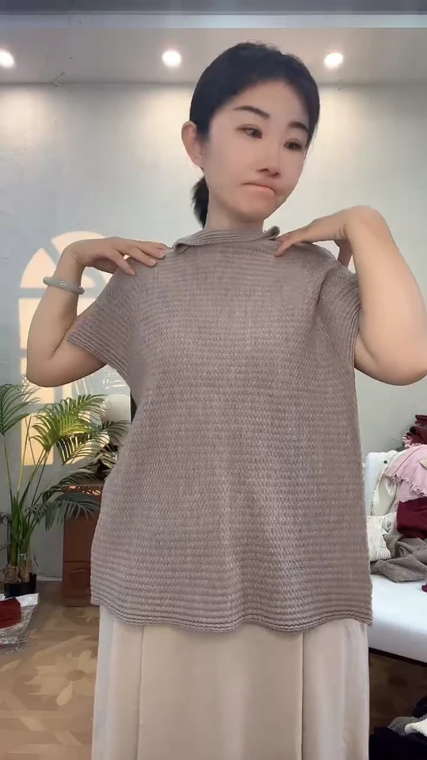 扬子纱褶皱风格小高领