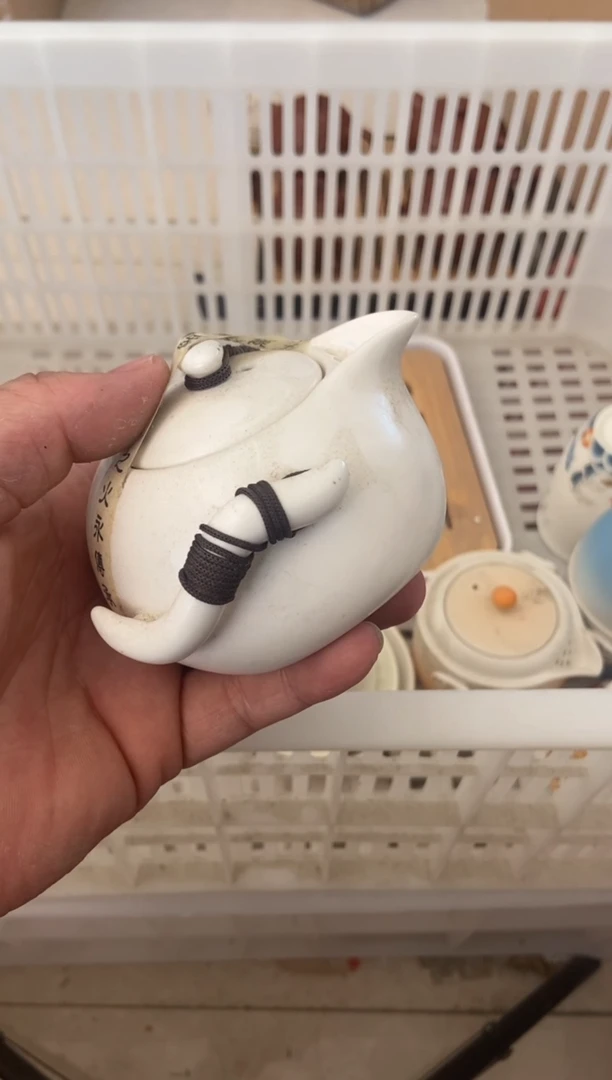 无运费险有瑕疵的摄影的产品有使用过的痕迹有点脏介意勿拍