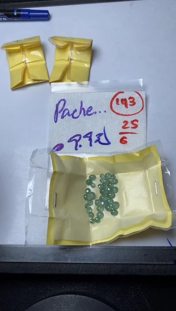 定制翡翠未镶嵌P****…缅甸天然翡翠A货143