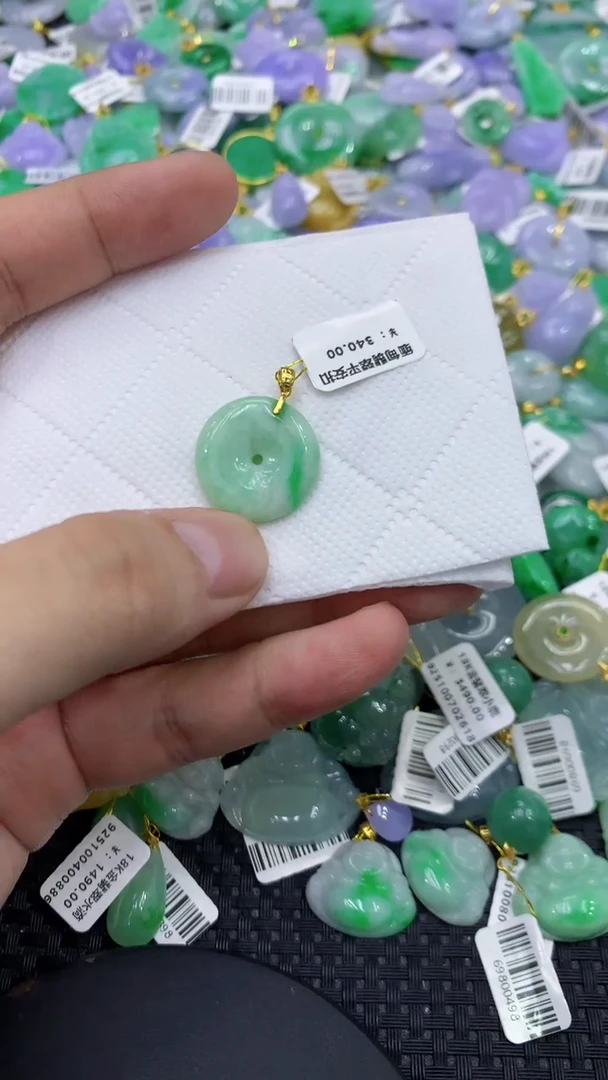 颈饰未镶嵌翡翠天然缅甸翡翠A货