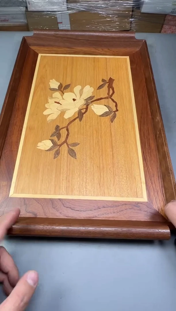 瓷片l****n834中古产品，默认微瑕，谨慎参拍