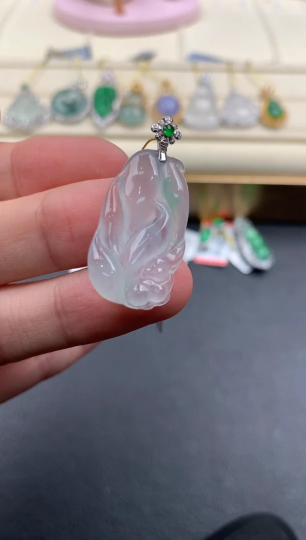 【闪购商品】翡翠颈饰18K金镶嵌A835