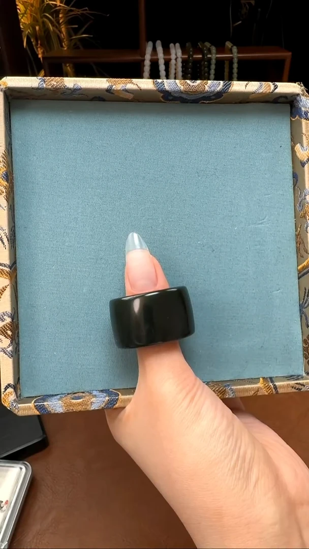 未镶嵌戒指和田玉新疆和田玉塔青扳指