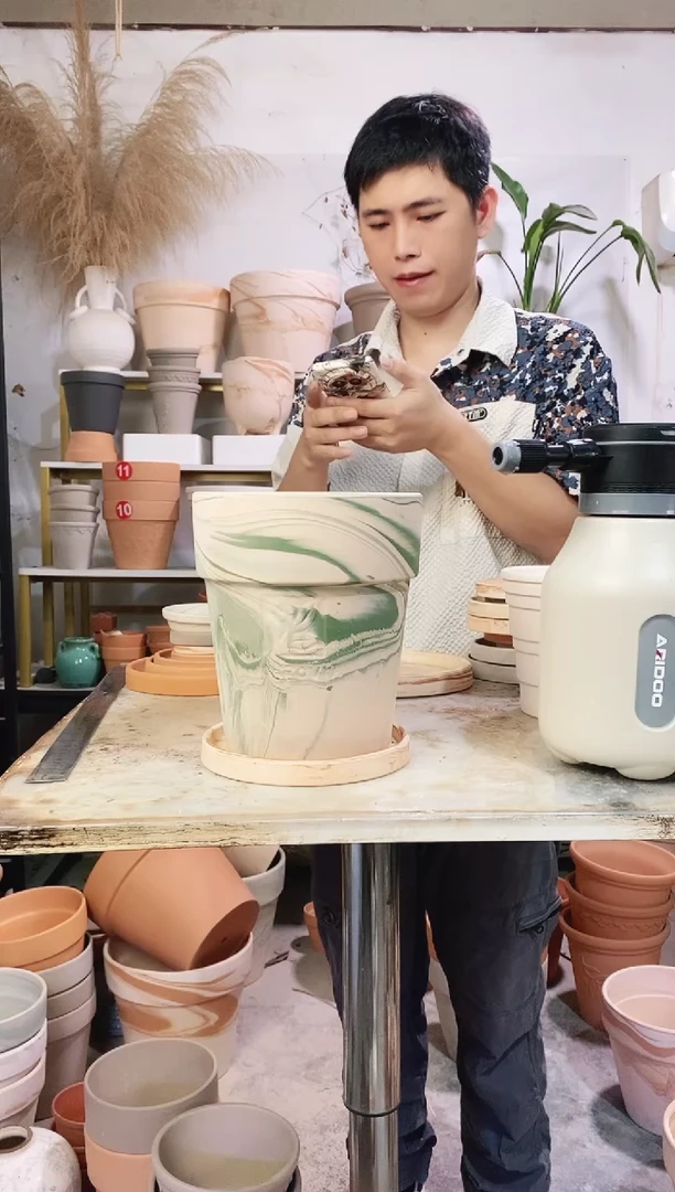 18*21绿白陶反比例 1盆1托 玛奇朵托盘