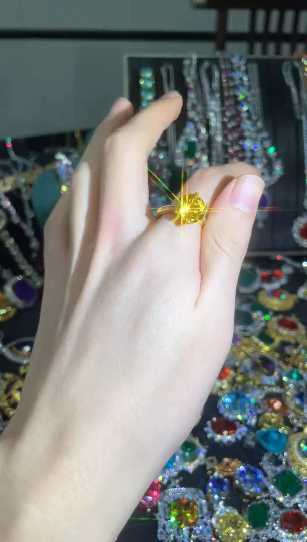无非金属J****¥简约气质经典百搭款A304