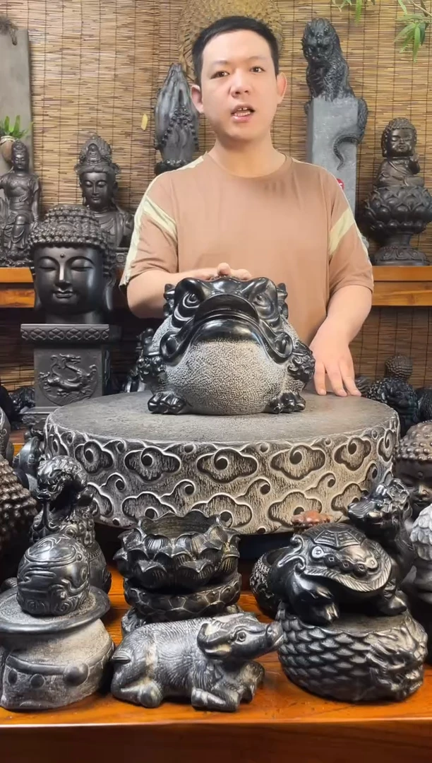 石材30金蟾天然青石雕刻