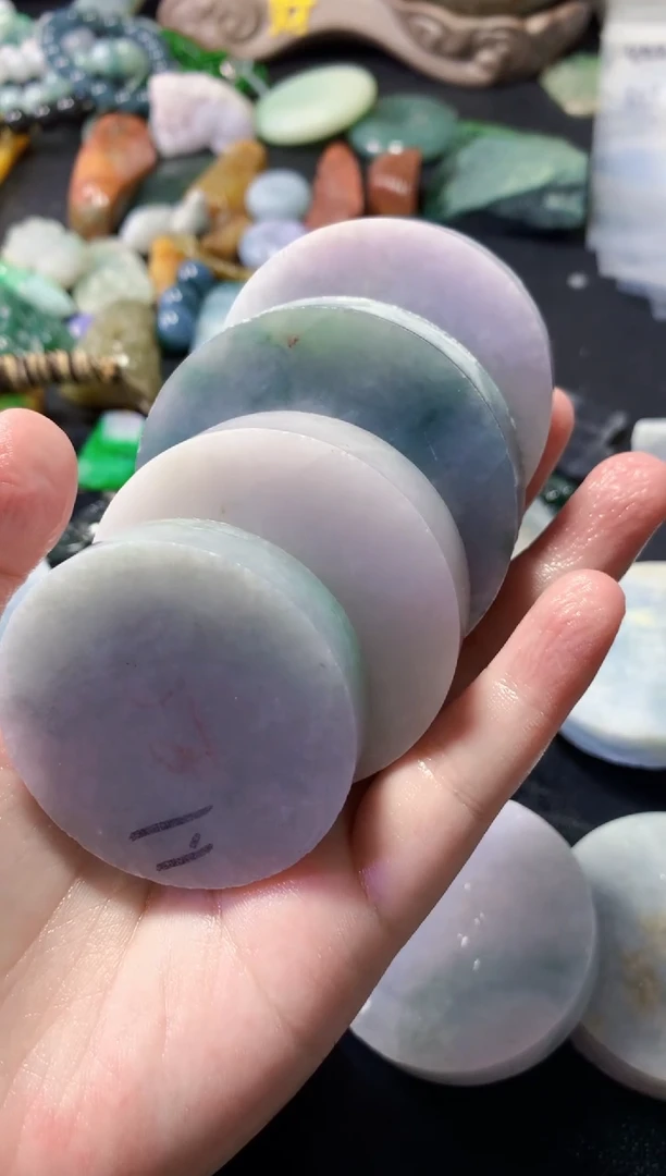 翡翠未镶嵌颈饰048天然翡翠