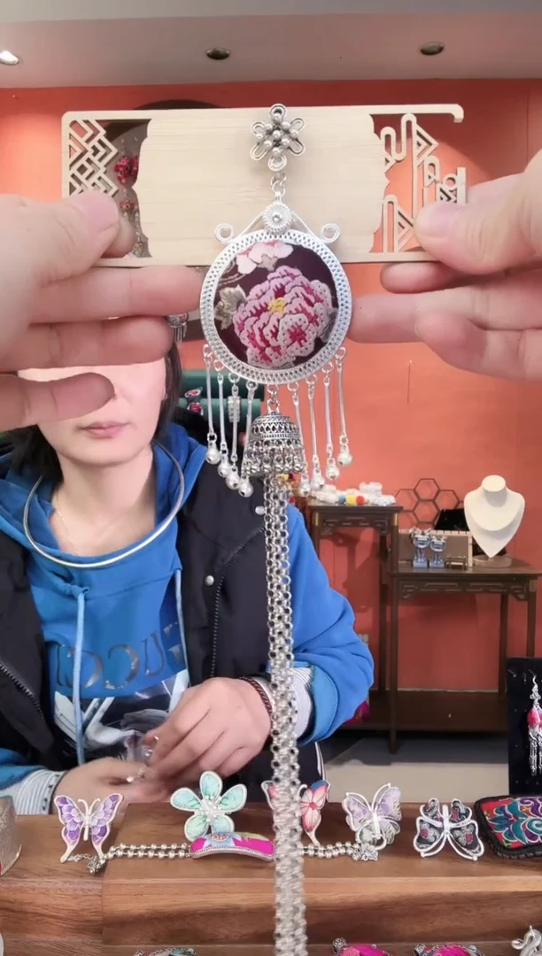 非遗手工苗绣刺绣首饰66