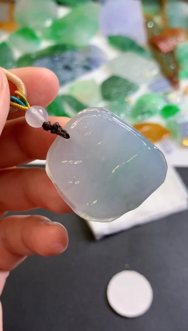 翡翠未镶嵌吊坠(不含链)90