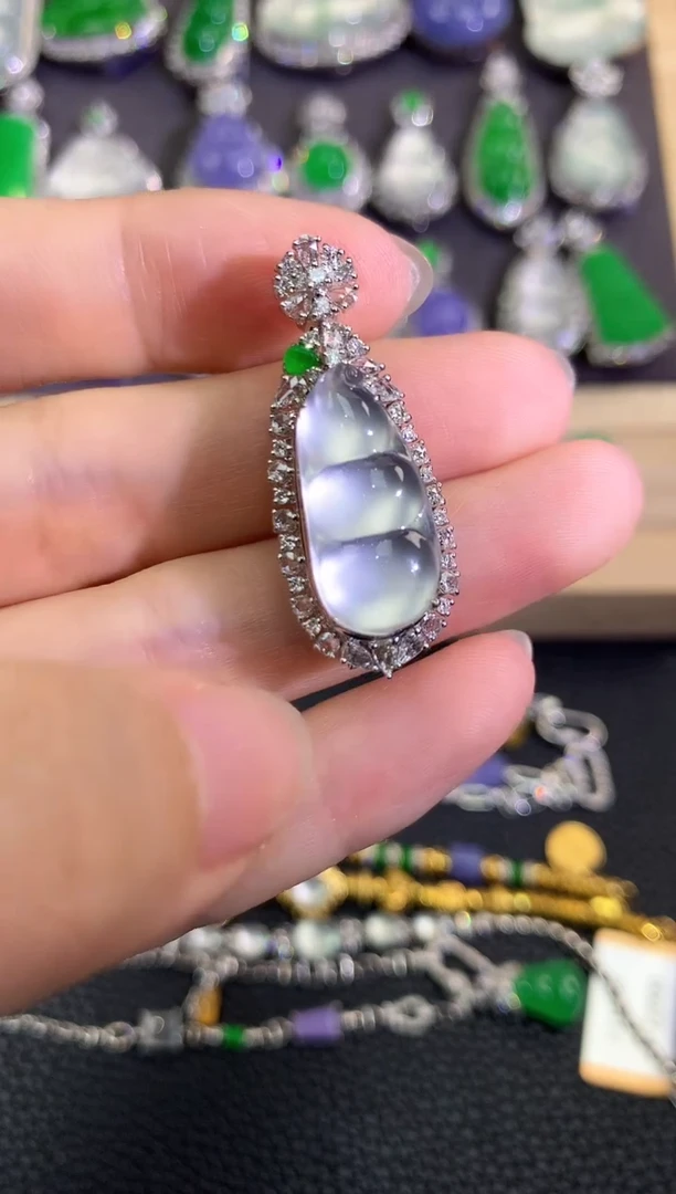 翡翠18K金镶嵌颈饰春日珠宝 C126