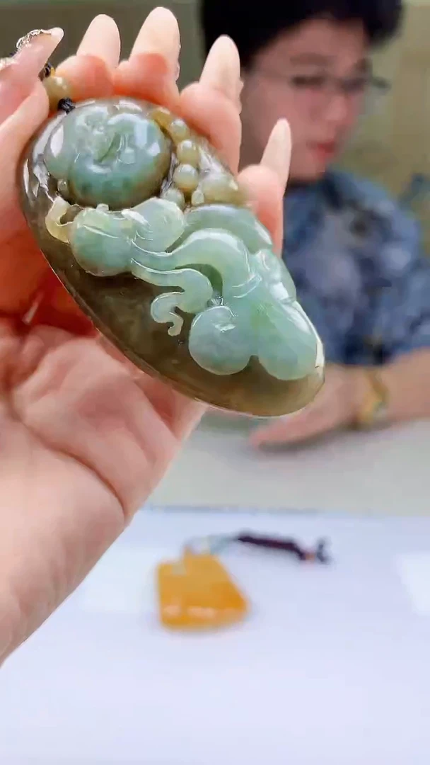 【闪购商品】定制翡翠未镶嵌4688ty-毛货挂件168