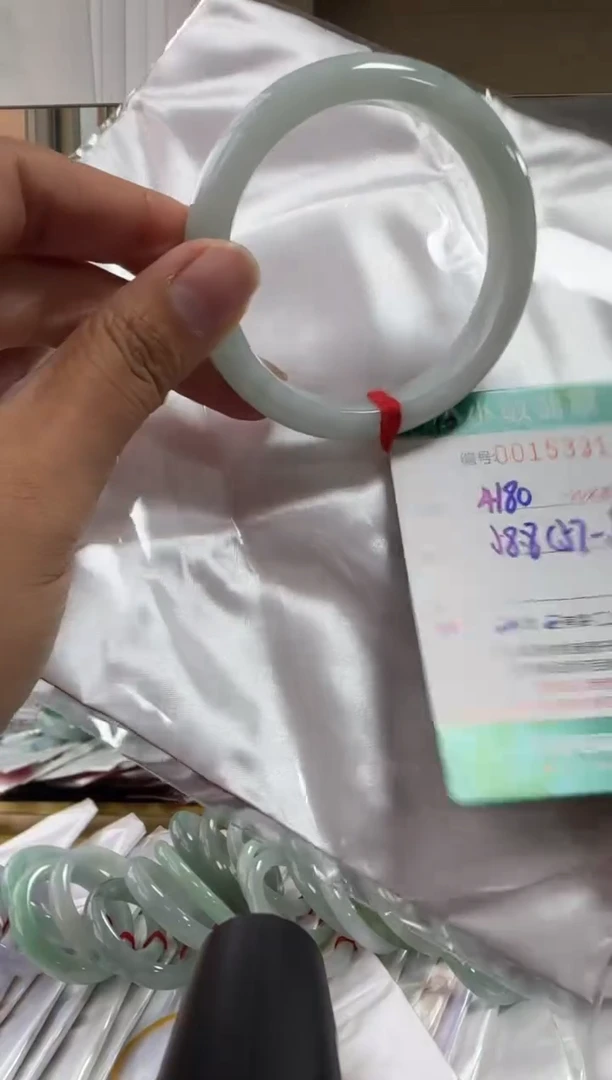 未镶嵌手镯翡翠A货手镯