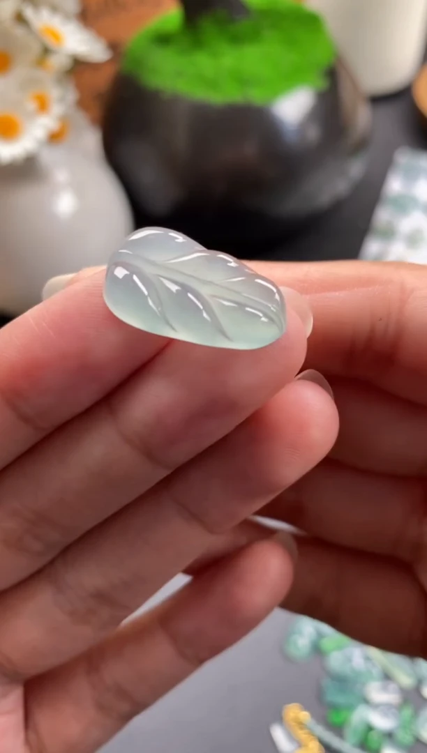 散珠翡翠晴底叶子