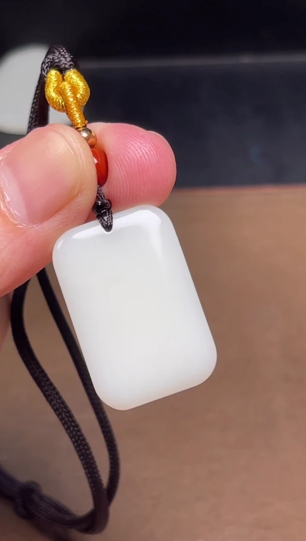 和田玉未镶嵌颈饰13