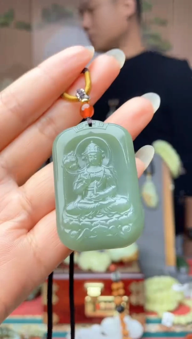 颈饰未镶嵌和田玉拍一发一