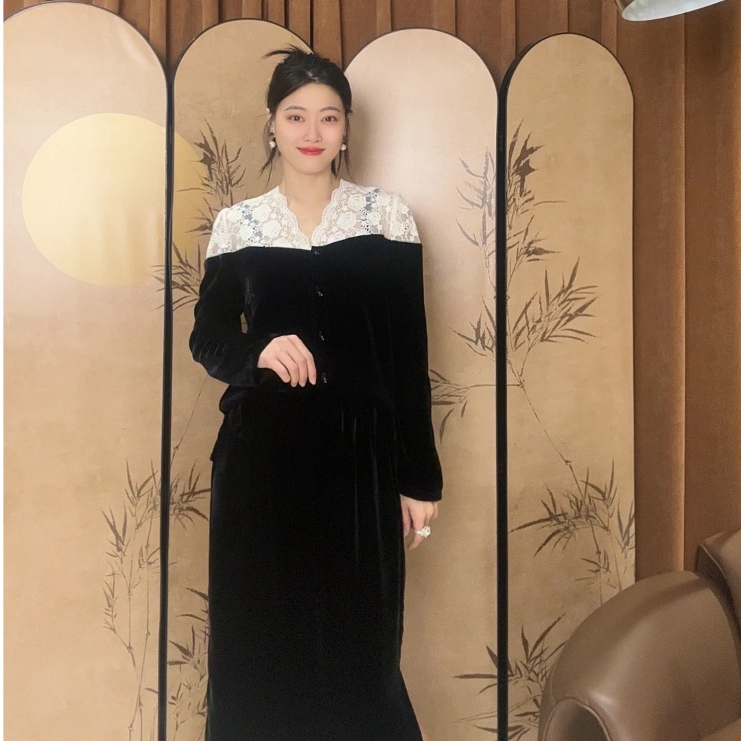 真丝丝绒拼蕾丝花边法式V领早春长袖上衣