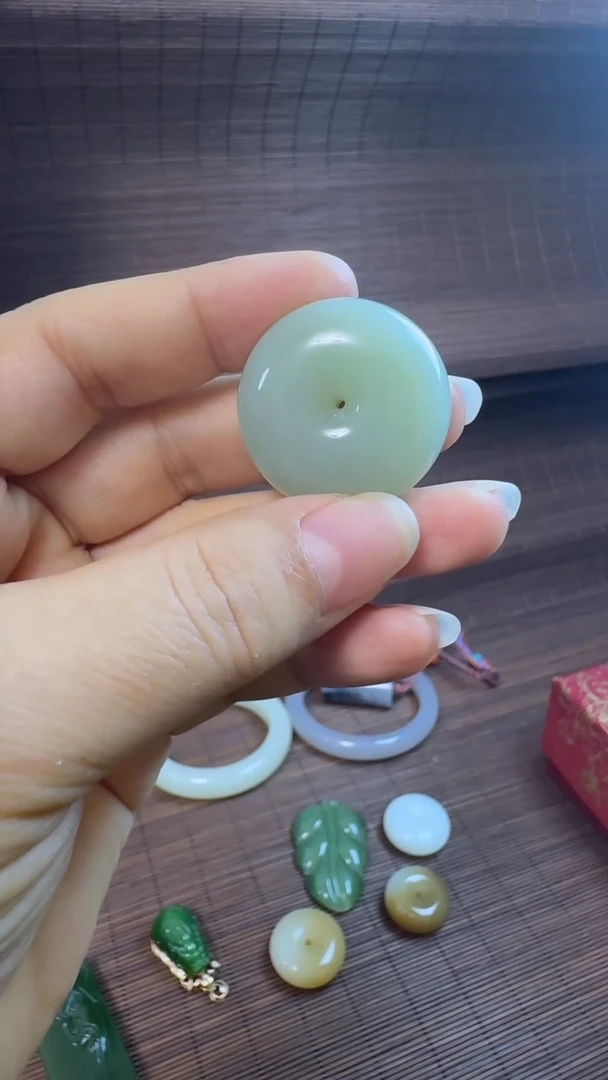 【闪购商品】和田玉（糖玉）颈饰未镶嵌吊坠