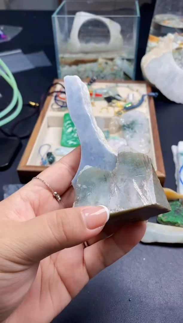 翡翠未镶嵌颈饰052天然翡翠