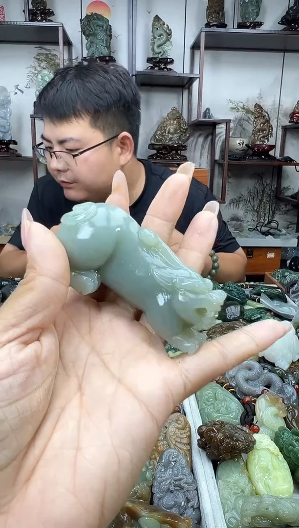 和田玉未镶嵌把件1