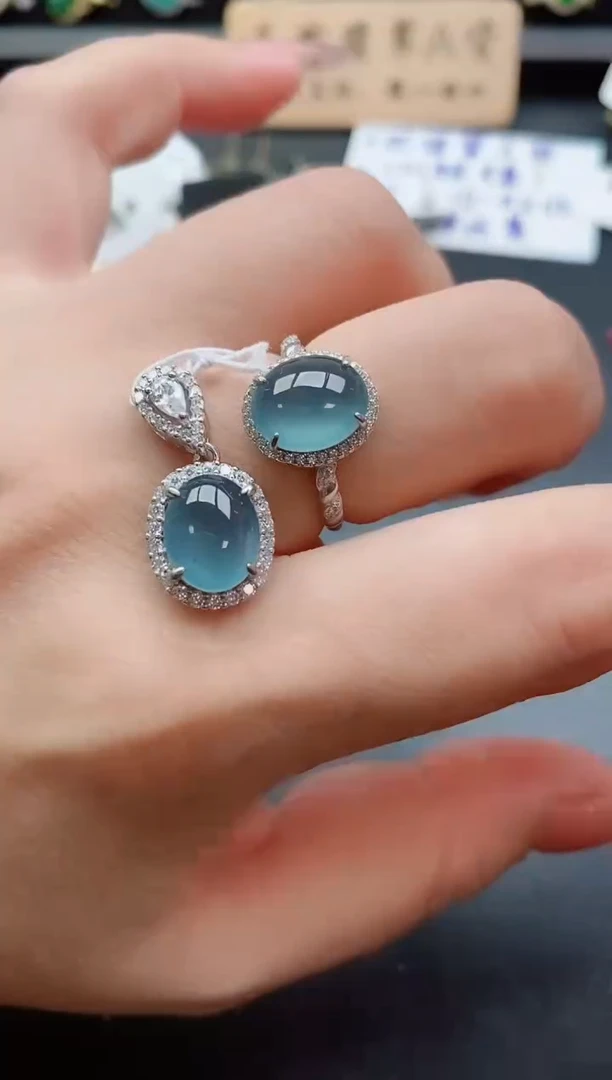 吊坠(赠链)银S925镶嵌翡翠1