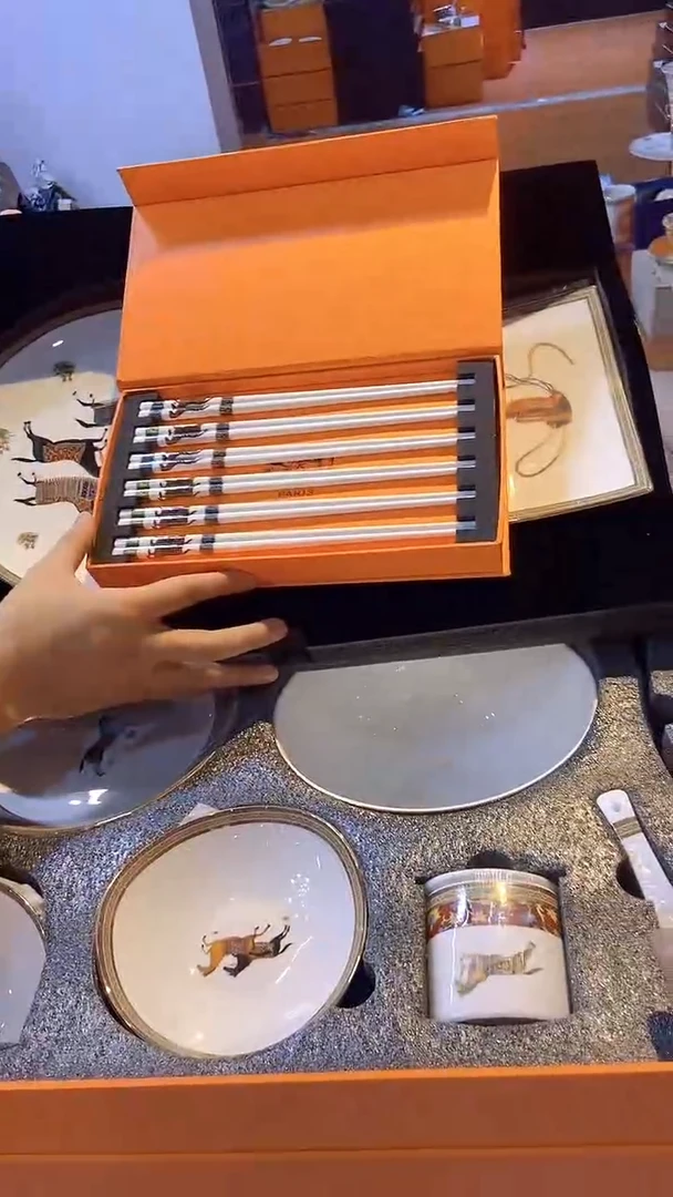 杯鸿辉家品牌瓷器，京东包邮！