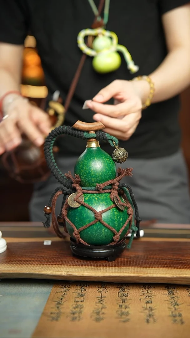 009号500ml左右非遗大漆酒葫芦