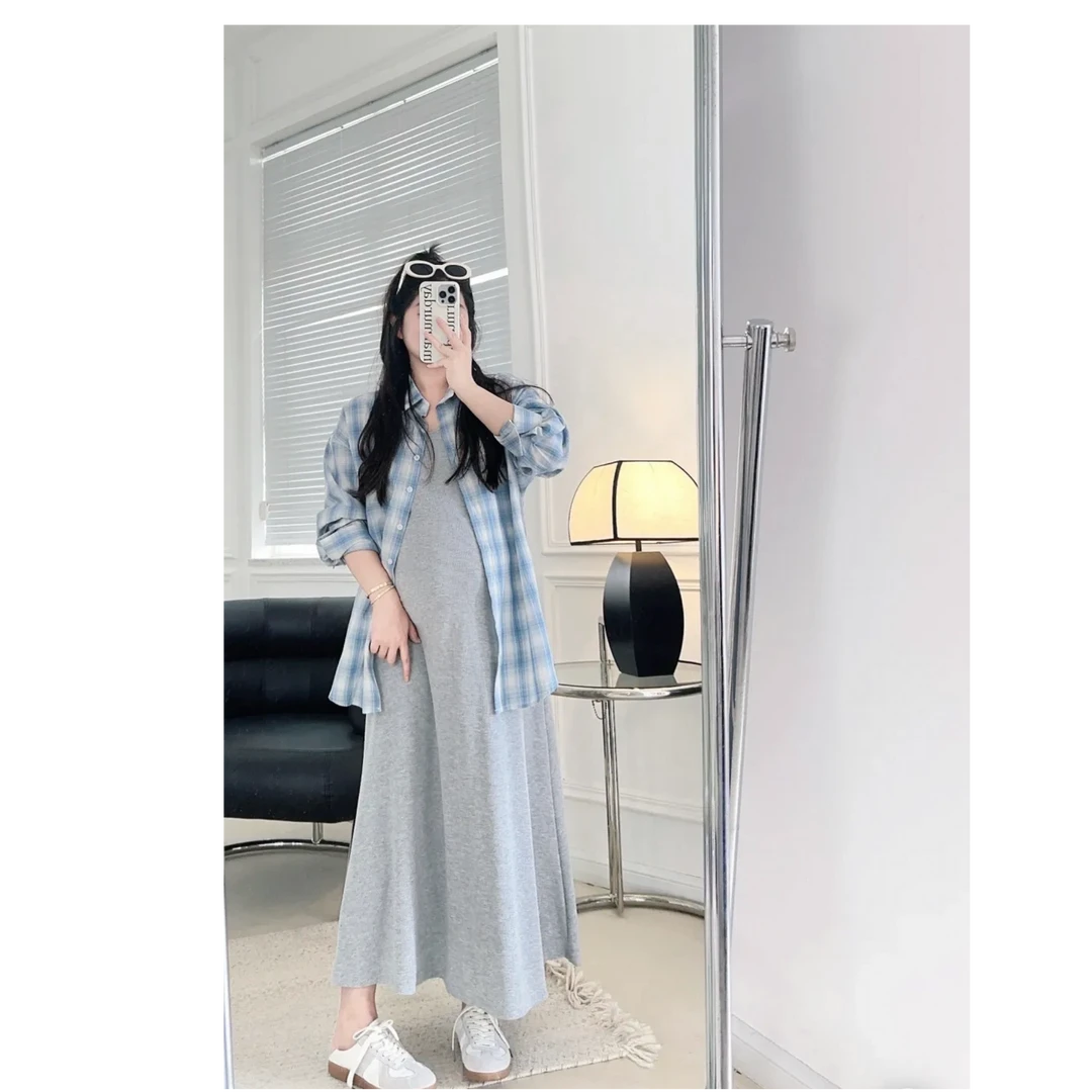 糖尤尤~小个子时尚2025新款春夏气质浅蓝格纹衬衫+灰色背心裙套装