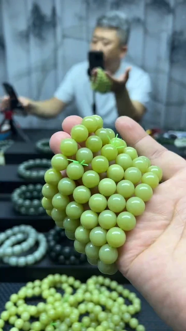 手串未镶嵌和田玉黄口卡12纯天然拍一发一