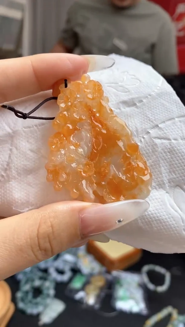 定制翡翠未镶嵌翡翠毛货~
