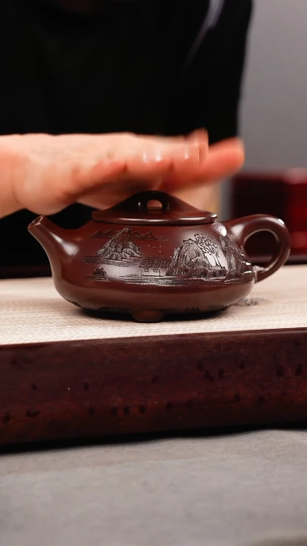 茶壶紫砂石红 景舟石瓢 观山