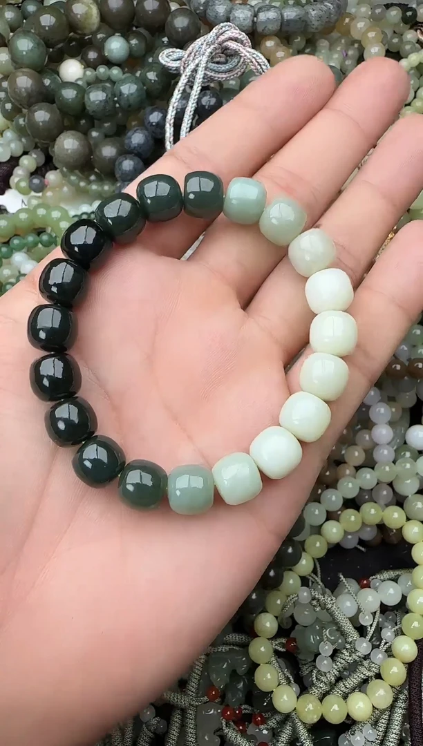 颈饰未镶嵌和田玉拍一发一